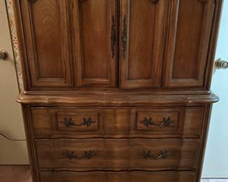 CUSTOMIZE ME! Thomasville Furniture Bedroom, Dining, and Living Room!