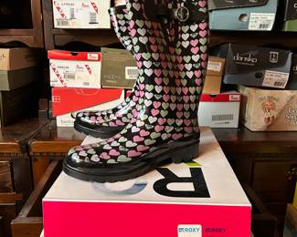 Huge Collection of New in Box Shows: Roxy Rainboots