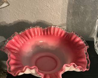 Pink scalloped Fenton bowl