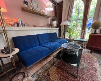 Florence Knoll couch