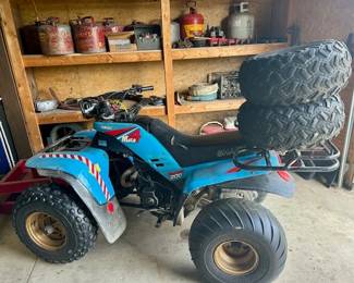 Yamaha Moto4 4 Wheeler with extra tires