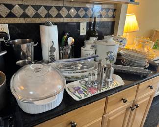 Collection of Casserole Dishes & Kitchen Accessories