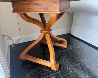 Century Furniture Pedestal Entrance Table (40"D x 28"H)