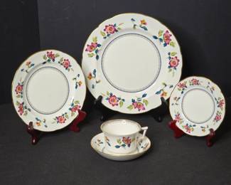 Wedgwood Bone China "Chinese Flowers" Set. Made in England