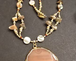 Agate Shell Necklace