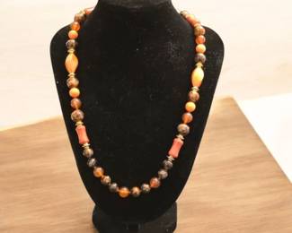 Womens Chunky Necklace