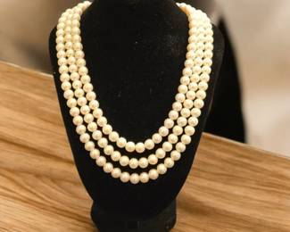 3 Strand Pearl Necklace