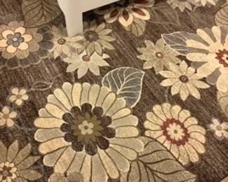 FLOWER RUG