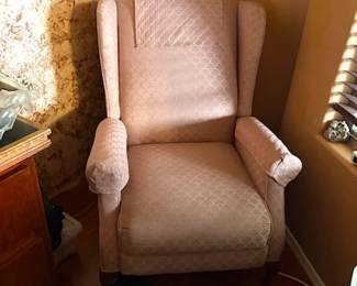 PINK RECLINER