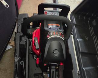 Craftsman 18" Chainsaw 47cc.   $75