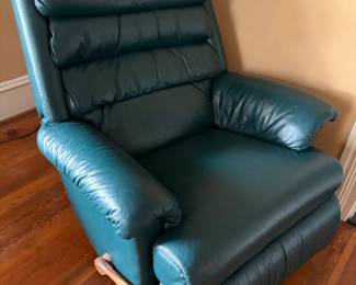 Leather lay z boy recliner 