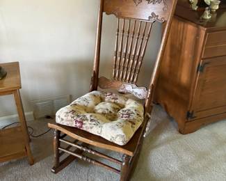 . . . early 1900's oak rocker