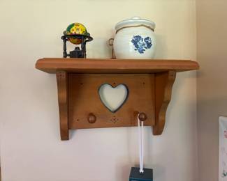 . . . cute shelf