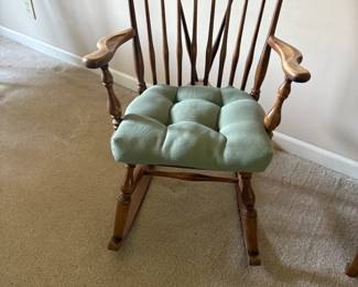 . . . cute Windsor-style rocker