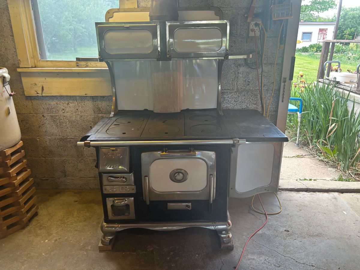 Range Eternal S-18 wood cook/heating stove. Great condition & complete. $1200