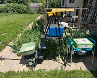 Spreader, ladder, pottys