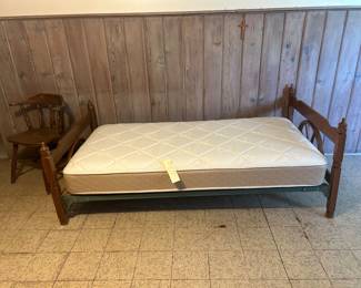 Twin mattress & frame w/ head & footboard