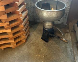 Separater hand crank