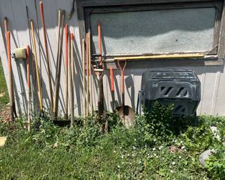 Composter & yard tools