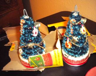 Battery operated Christmas tree toys