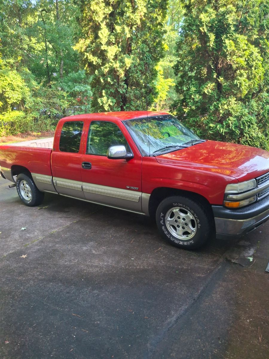 2000 Chevy Silverado. 10K
