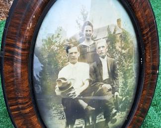 ANTIQUE FAMILY PICTURE CONVEX GLASS 24: TALL