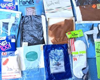 VINTAGE HOSIERY HANES MORE LOT