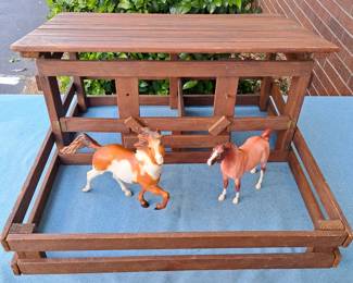 HORSES & STABLE