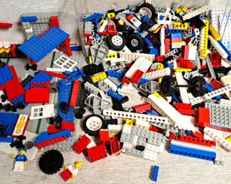 LEGOS LEGO LOT