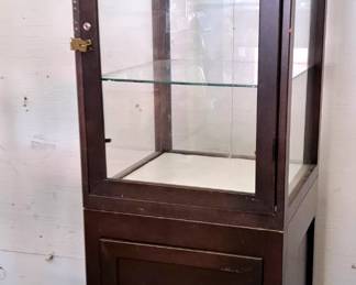 DISPLAY CABINET