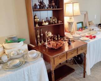 VINTAGE TABLE, 3 LEAVES, OPTIONAL BOOKCASE TOP