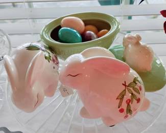 VINTAGE CERAMIC BUNNIES & SOAPSTONE EGGS IN CERAMIC BASKET