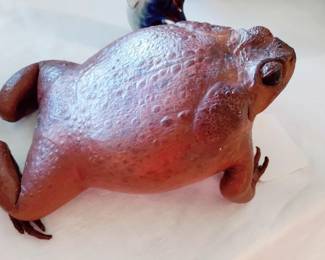 LEATHER FROG