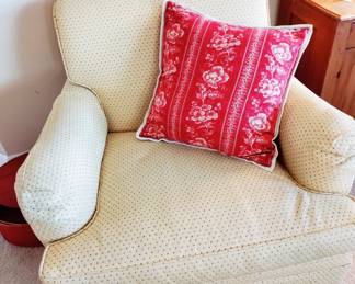 OVERSIZED UPHOLSTERED YELLOW ARMCHAIR FROM HICKORY, S.C.