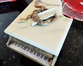 VINTAGE BRASS & MARBLE PIANO MUSIC BOX