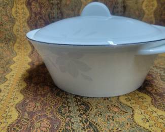 Mikasa Cover Vegetable Bowl