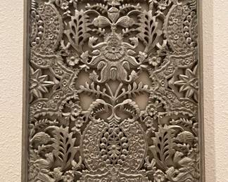 MADE IN INDIA WOOD CARVED WALL HANGING