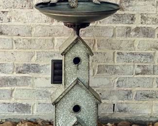 BIRDHOUSE BIRD BATH