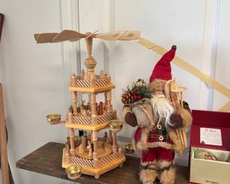 VINTAGE CHRISTMAS NATIVITY WINDMILL CAROUSEL-3-TIERED