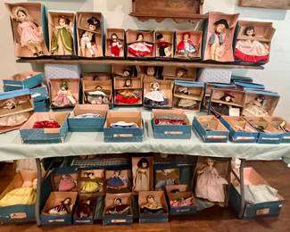 EXCELLENT VINTAGE MADAME ALEXANDER DOLL COLLECTION! DOLLS ARE IN THEIR ORIGINAL BOXES