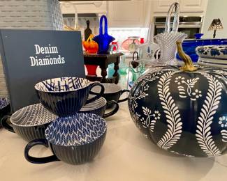 BLUE & WHITE DECORATIVE METAL PUMPKIN, CIRCO LARGE BLUE & WHITE CUPS