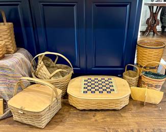 LONGABERGER PICNIC BASKET