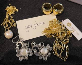 GORJANA JEWELRY