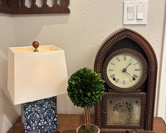 RALPH LAUREN BLUE/WHITE ACCENT LAMP, ANTIQUE CLOCK, BRONZE CAT & FISH PEN TRAY