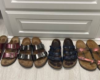 GREAT BIRKENSTOCK SHOE COLLECTION! SHOES ARE SIZES 9/40