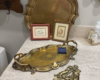 BRASS TRAYS/DECOR, CAST BRASS HUNT-THEMED MATCH HOLDER