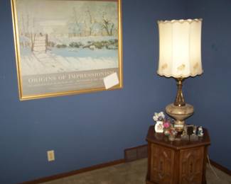 POSTER, LAMP TABLE & LAMP