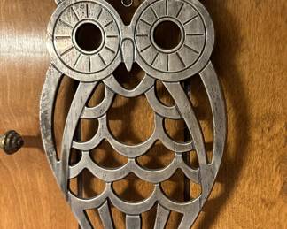 Owl trivet