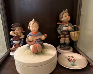 Several vintage Hummel's