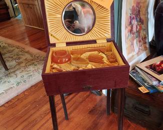 1920's vanity set